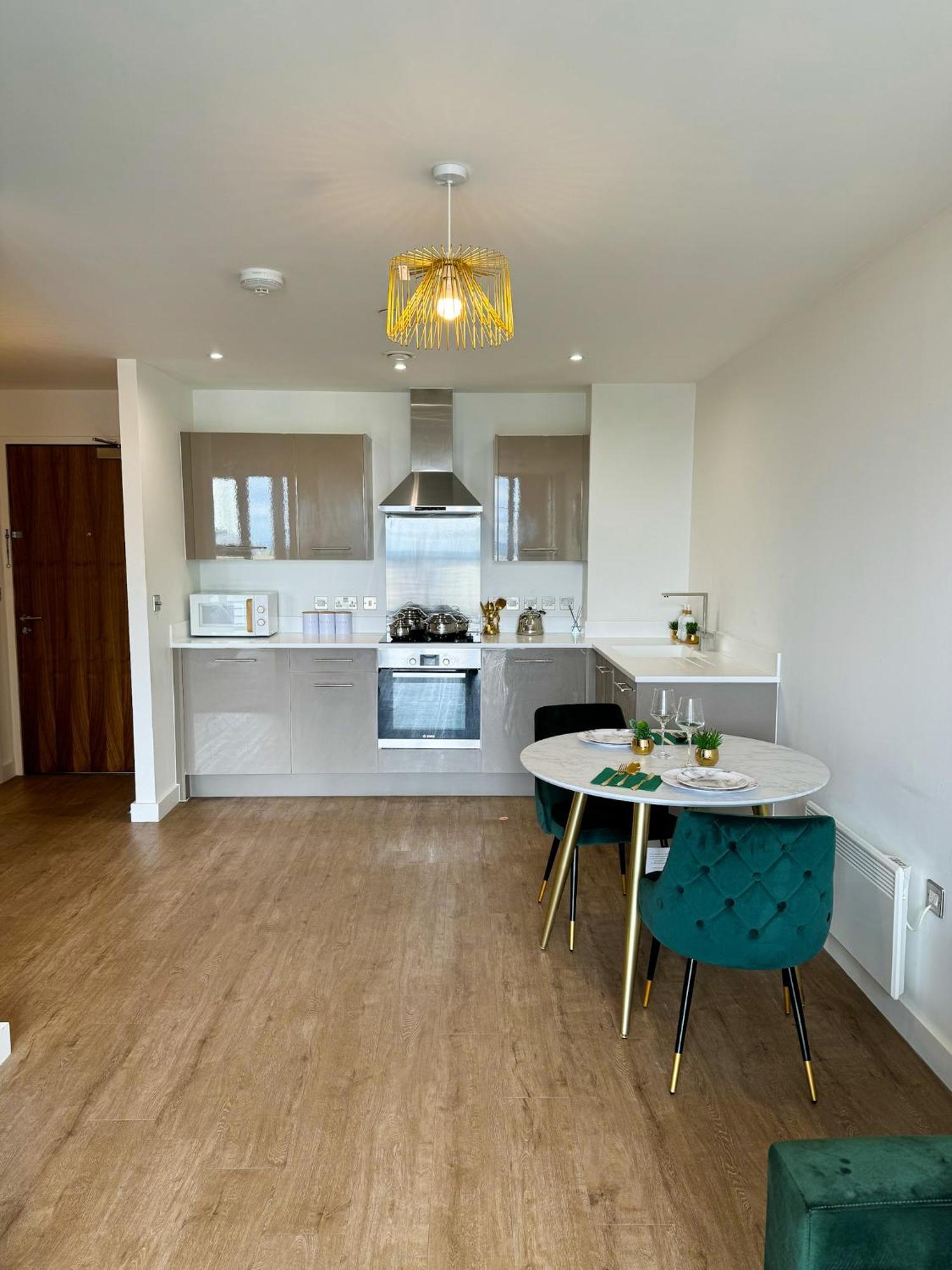 Apartment Premium Offers L Luxury Centre With Gym - Ps4 - Netflix Jvt Short Lets